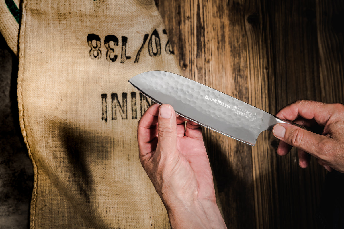 SANTOKU MESSER DARK NITRO-SERIE 18 CM