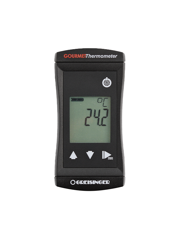 Das schlichte, schwarze DIGITALE GARTHERMOMETER von Greisinger ähnelt einem Bratenthermometer und zeigt auf seinem Display präzise 24,2 °C an.